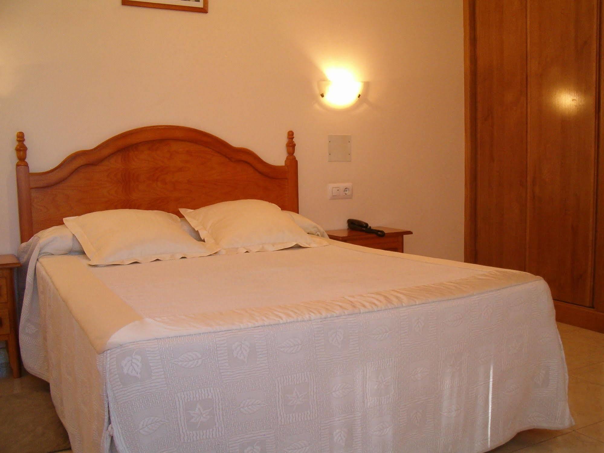 Hotel O Lagar กัมบาโดส ภายนอก รูปภาพ